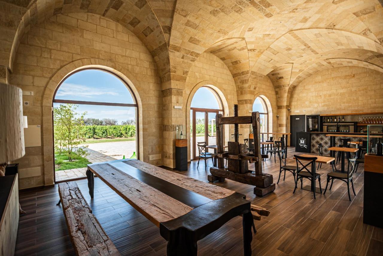 Masseria Torleanzi Wine Relais San Pietro Vernotico Exterior photo