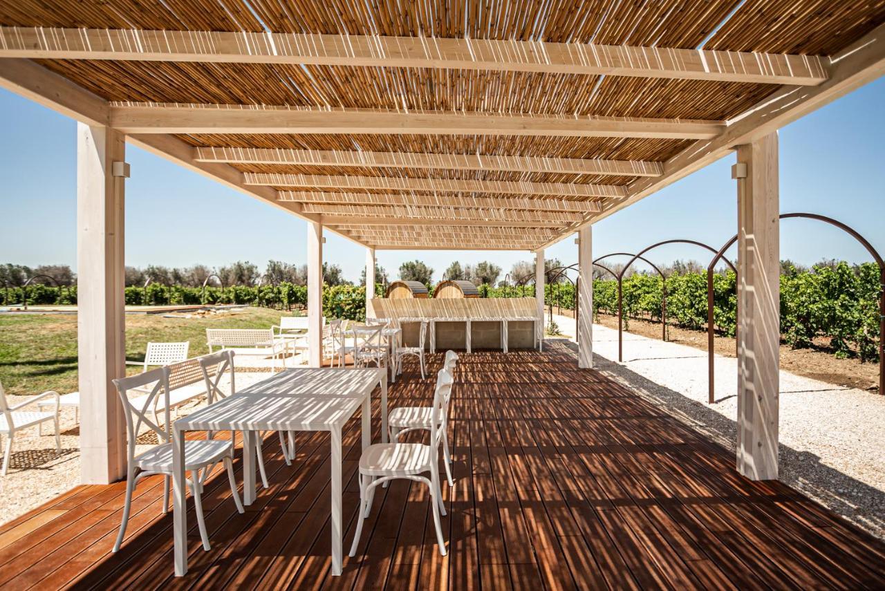 Masseria Torleanzi Wine Relais San Pietro Vernotico Exterior photo