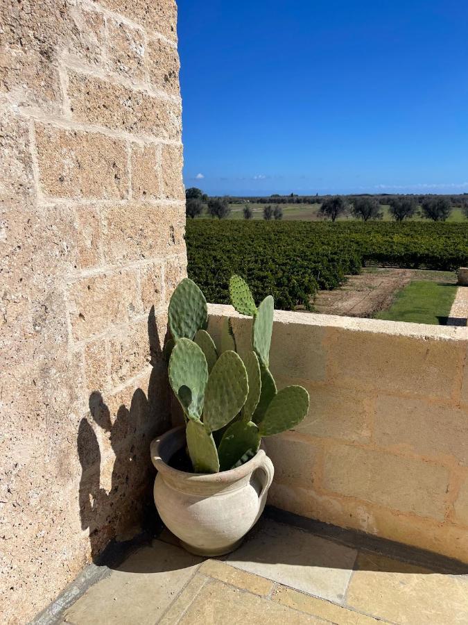 Masseria Torleanzi Wine Relais San Pietro Vernotico Exterior photo